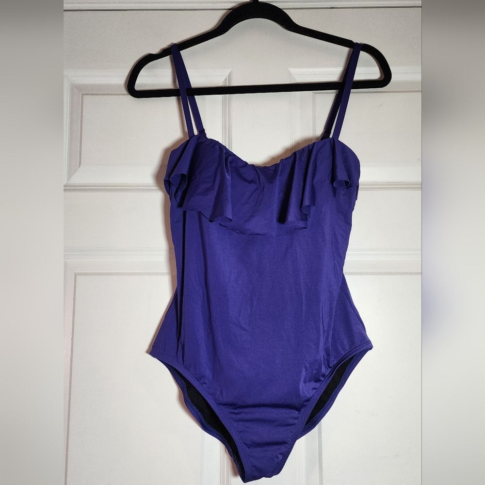 Laundry Shelli Segal Purple Ruffle One-Piece Swimsuit L Has Small Pull